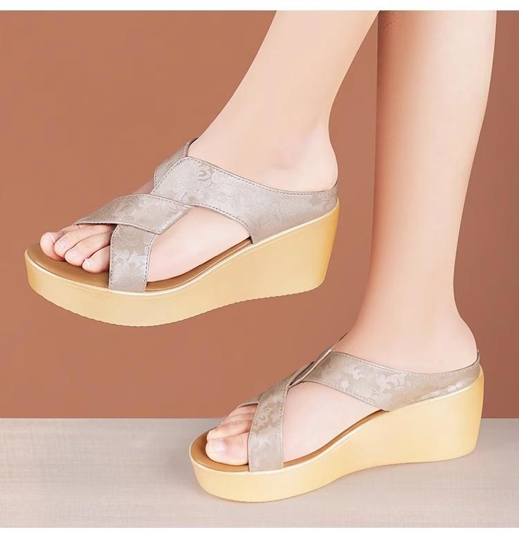 

6см Маленький размер 33-43 Элегантные Удобные Вышитые Тапочки из Мягкой Кожи Обувь на Платформе и Танкетке 2025 Средний Каблук Шлепанцы Офис Мама 43 бежевый