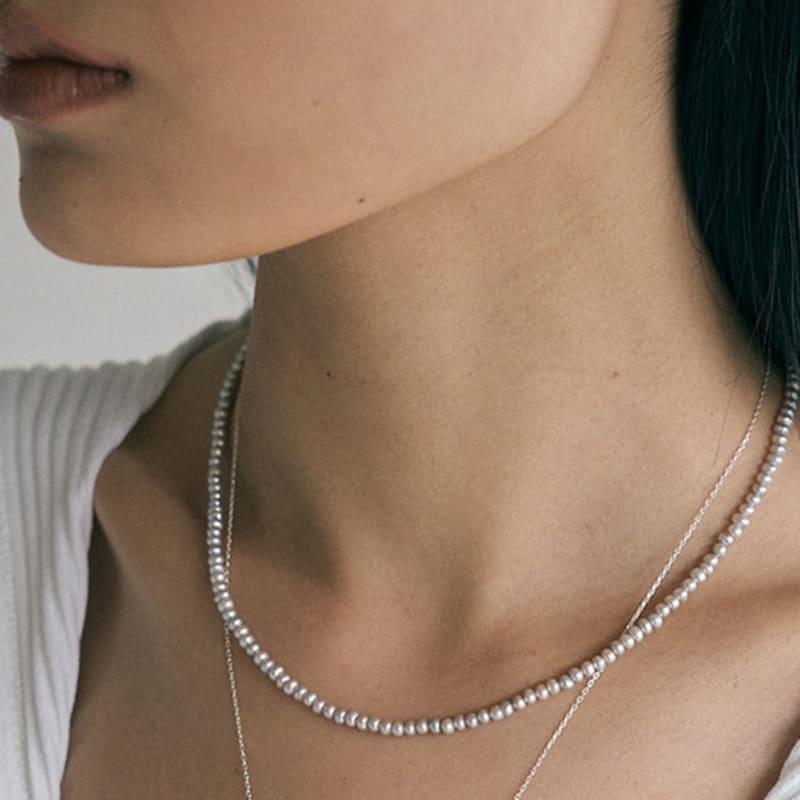 

NEBR gray pearl N Silver