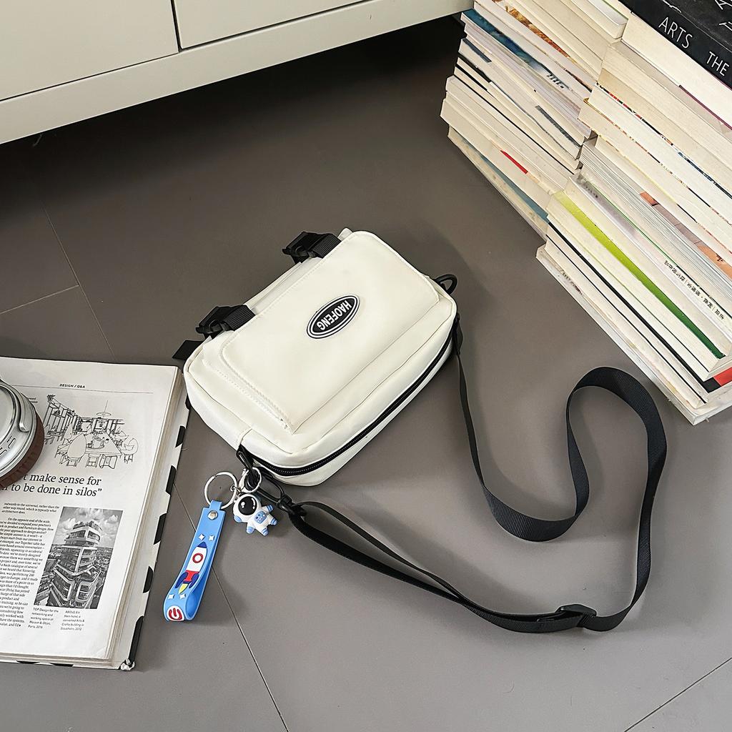 Outdoor Sports Messenger Bag Men'S And Women'S Casual Shoulder Bag Contrasting Color Small Square Bag Portable Travel Mobile Phone Bag Square Bag