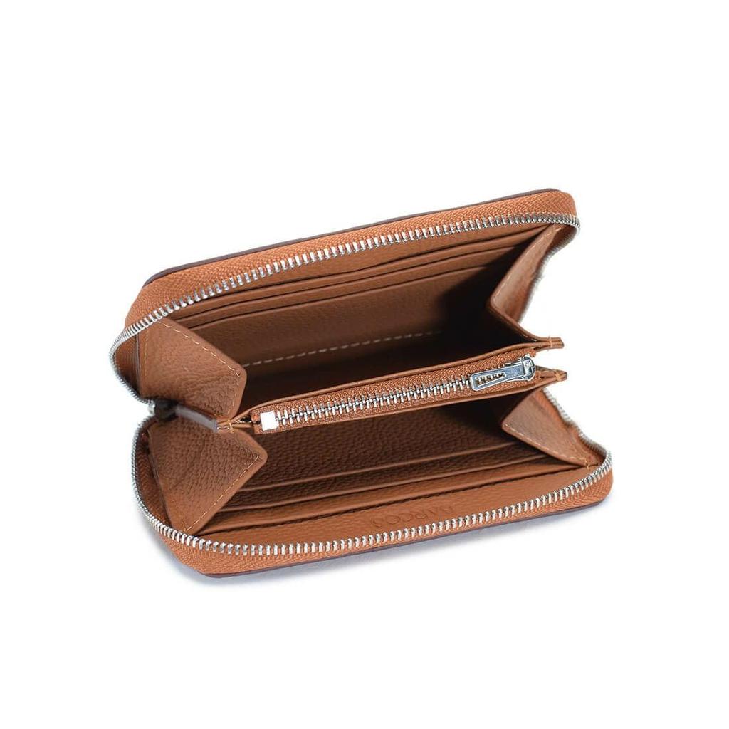 Barcos Shrink Leather One White Women's J-Fold Wallet, Size,