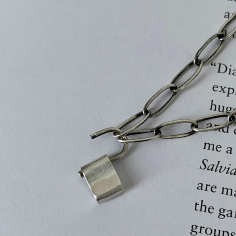 warmrecord Silver925 matte Lock chain Necklace_N028