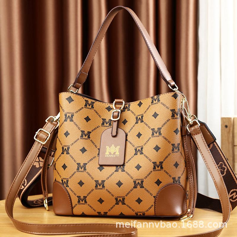 Bag Women's Bag 2025 New Fashionable Large-capacity Portable Shoulder Messenger Bag High-end Women's Bag Bucket Bag