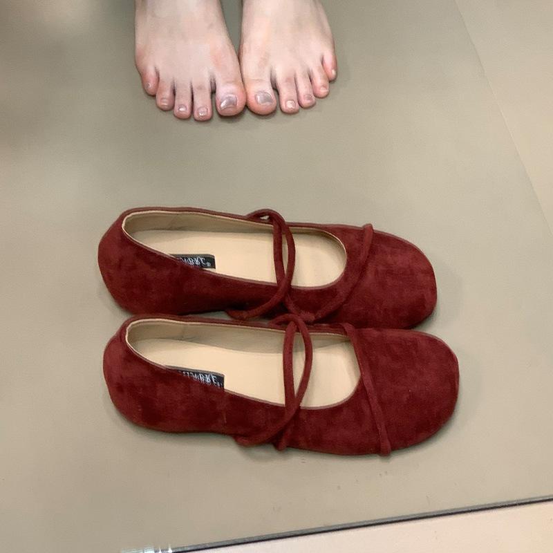 2025 Autumn French Retro Round Head Inner Height Increase Shallow Mouth Single Shoes Women's Versatile Skirt Low Heel Mary Jane Shoes