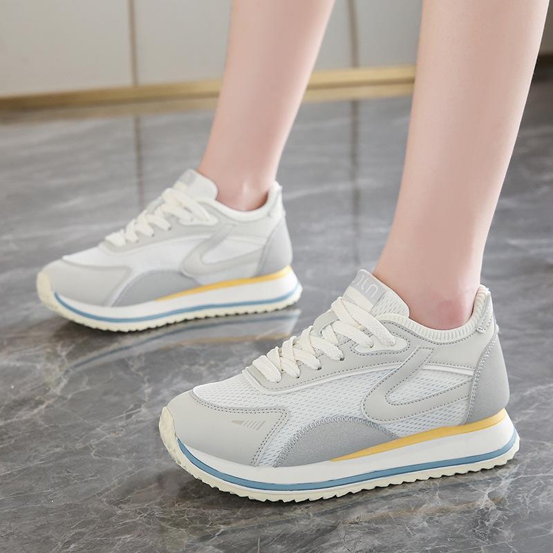 Fashion 2024 New Designer Running Shoes Comfortable Breathable Sports Sneakers Women's Retro Flats Sneakers Walking Jogging Shoes