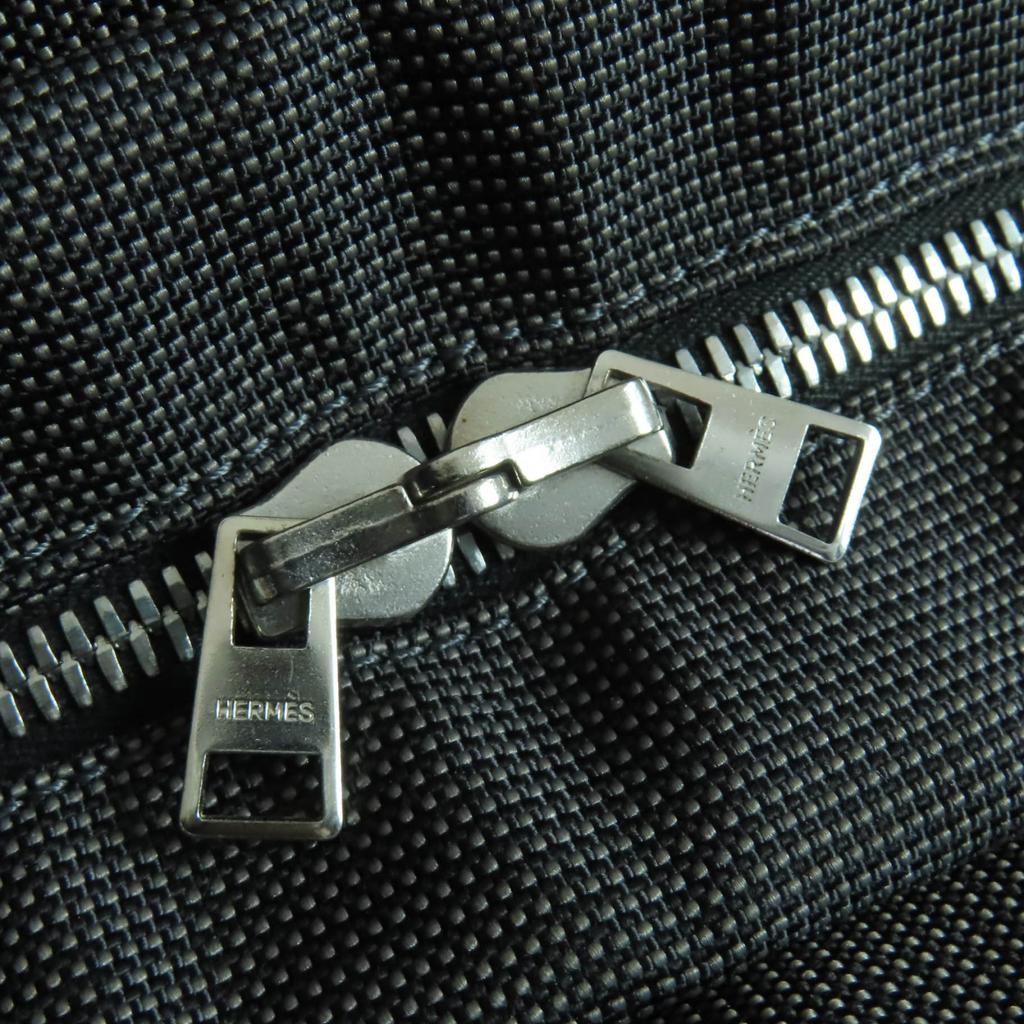 Ausgezeichnete HERMES Handtasche Her Line MM Serie Metall Canvas Tragetasche grau Damen Gebraucht