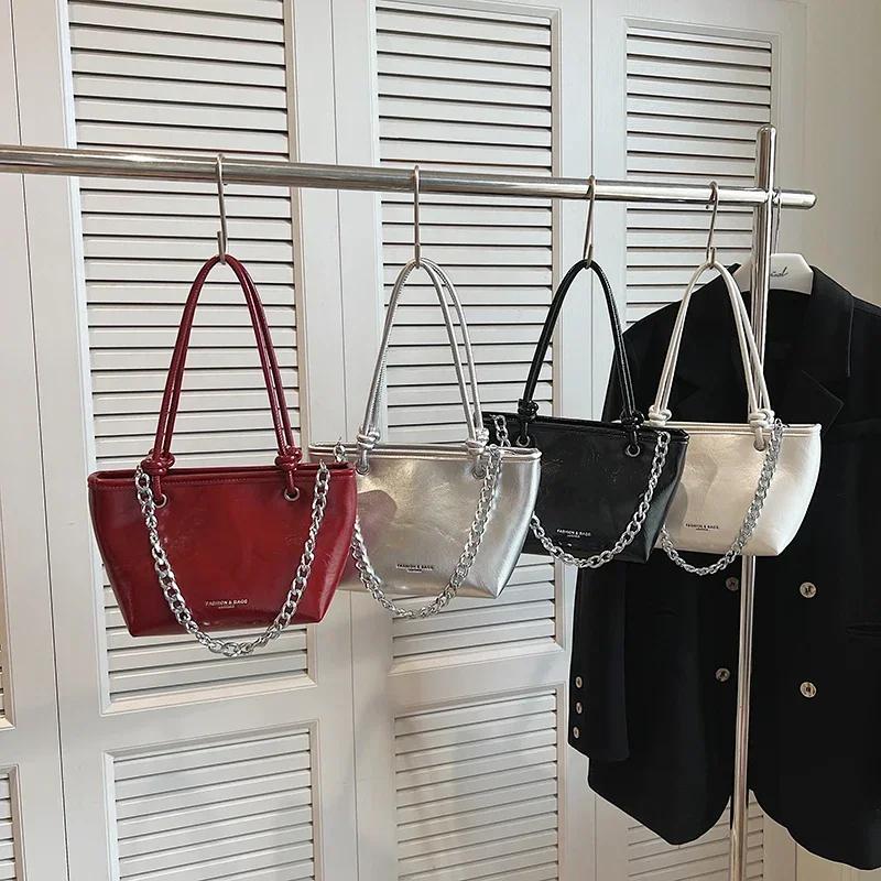 Women's Large Capacity Tote Bag  New High-quality and Niche Style  Single Shoulder Crossbody Bag for Work and Commuting