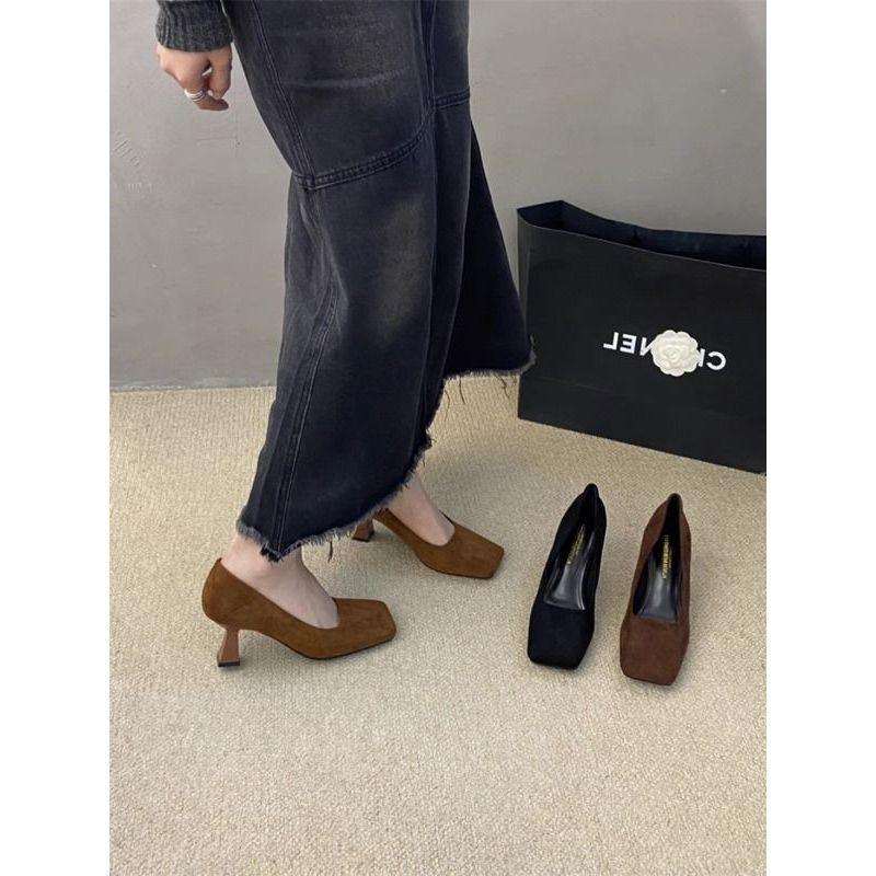 Temperament black suede high heels women's 2025 spring and summer new square head Japanese professional versatile commuter medium heel single shoes