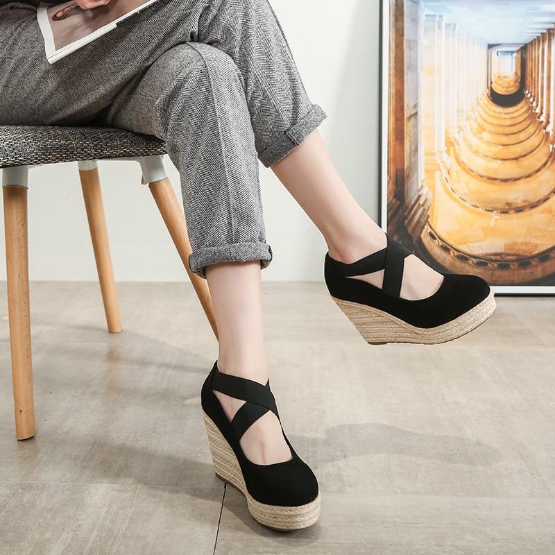 

Жіночі туфлі на високих підборах у стилі ретро Елегантні жіночі туфлі на танкетці Брендові жіночі туфлі на платформі Жіноча танкетка 10 см 35 чорний