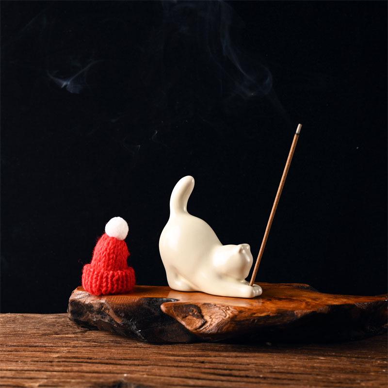 Zen-Style Cat Incense Holder: Ceramic Ornament for Home, Tea Table, Agarwood & Sandalwood Incense