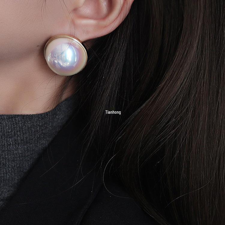 Exquisite Hong Kong Style Pearl Stud Earrings for Women - Large, Elegant, and Stylish (2025 Collection)