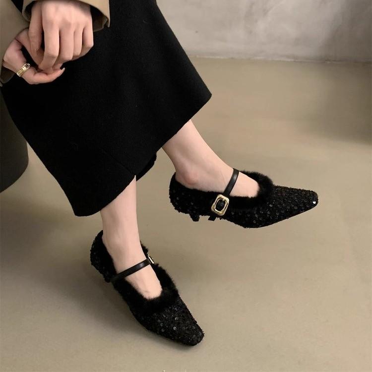 French Sexy Stiletto Heels Sell Hot Korean-style Mary Jane Women's Soft Leather Shoes with Low Heels Solid Colors and Low Tops.