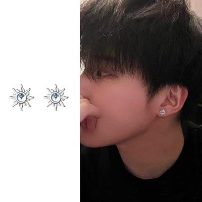 S925 versilberte Ohrstecker Neuer Trend Amerikanisches Plankton Herrenohrringe Hochwertige Cochlea-Stecker Blauer Diamant Sonnenblumen-Ohrstecker