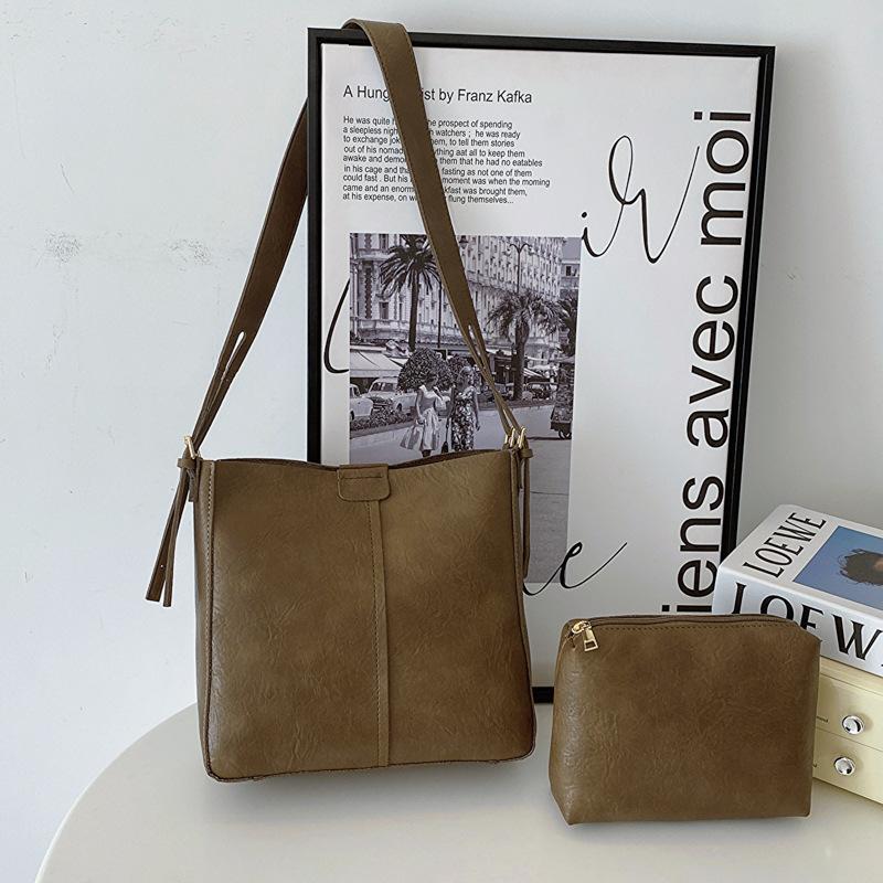 

Новые ретро женские сумки 2025 года, сумки высокого класса корейской версии, сумки-ведра большой вместимости, сумки на одно плечо через плечо подмышку оптом