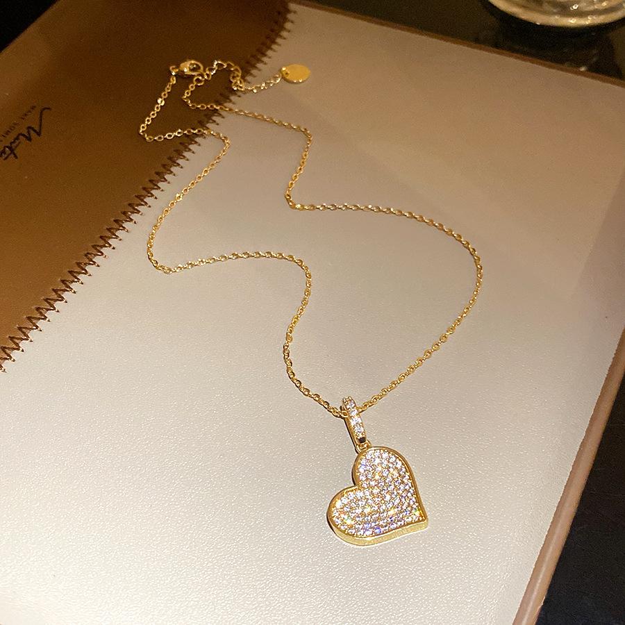 Crystal Heart Pendant Necklace Elegant Luxury Clavicle Chain Jewelry