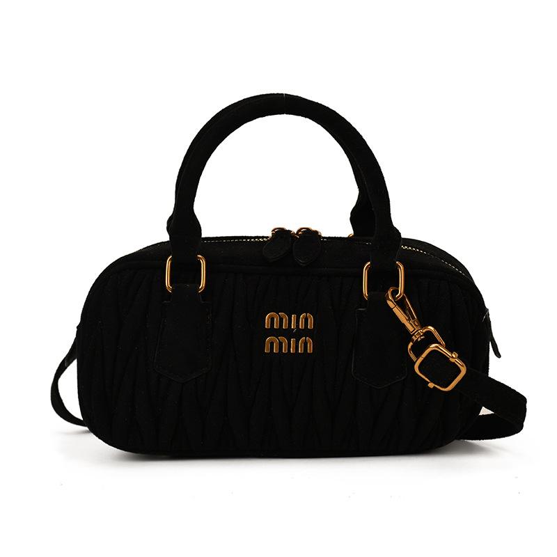 Popular 2025 Autumn New Folded Handbag Bowling Fashion One Shoulder Crossbody Pillow Small Square Bag