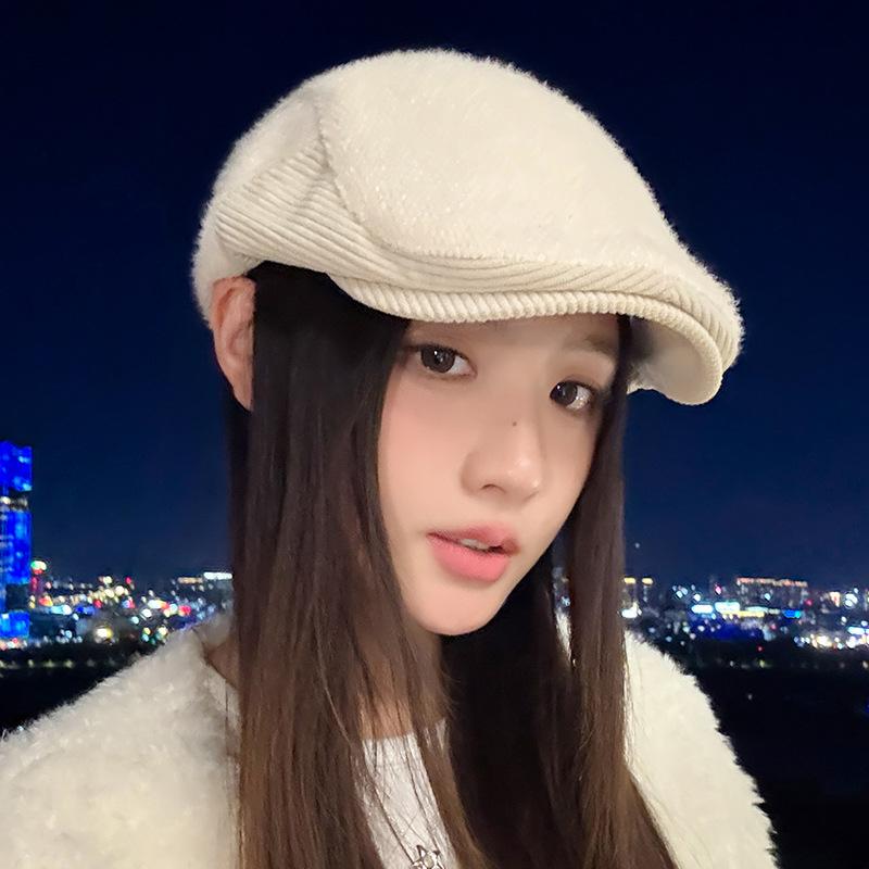 British Retro Forward Hat Autumn and Winter Splicing Plus Velvet Thickened Baseball Cap Showing Off The Face Small Warm Newspaper Hat