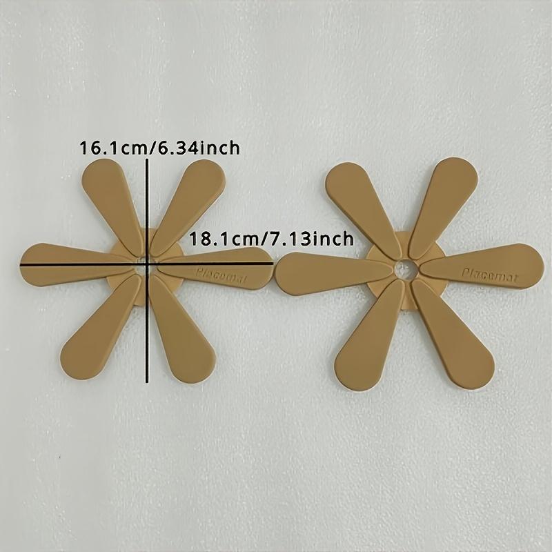 2PCS Christmas tree heat-resistant and insulated coaster, foldable heat-resistant wine cup coaster, home restaurant and bar