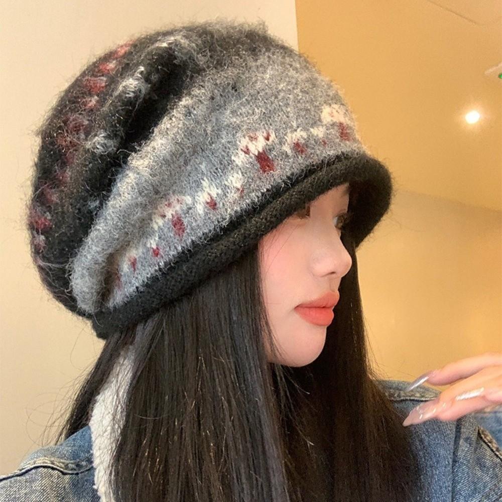Fair Isle Style Pullover Hat Windproof Beanies Hat Comfortable Jacquard Knitted Hat  For Women