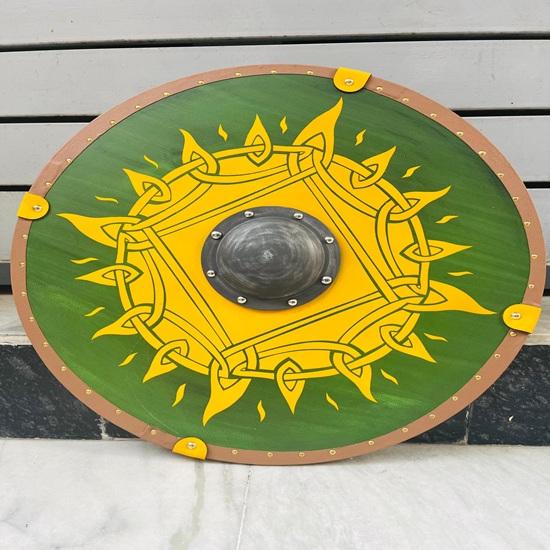 

60.96 Cm Viking Shield Green Yellow Nordic Sun Knot Design Medieval Wooden Round Shield for Wall Decor Cosplay Home Office Decor