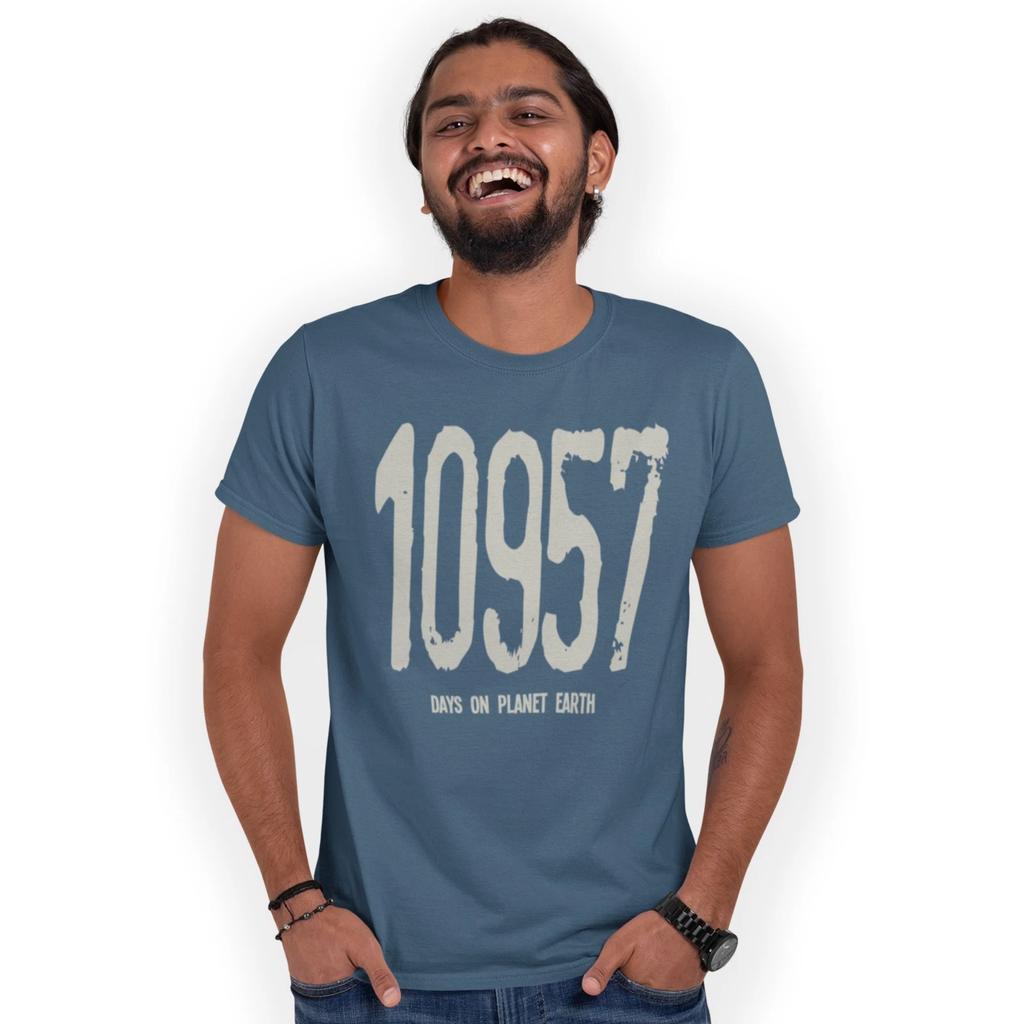 10957 Tage auf Planet Erde 30. Geburtstag Handbedrucktes T-Shirt Geschenk Größe S-5XL