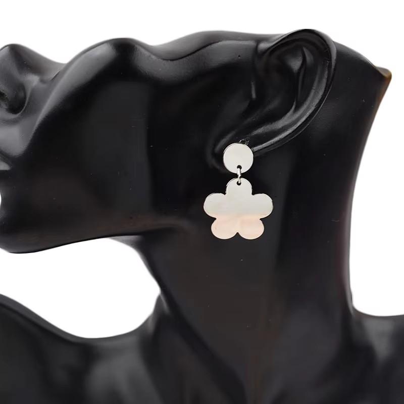 New European Exaggerated Dangle Earrings for Women Metal Geometric Statement Long Hanging Earrings Punk Personality Drop Earring