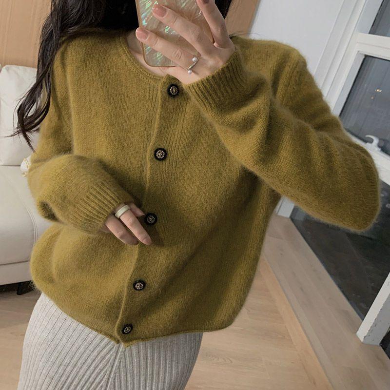 Women's Soft Style Solid Color Knit Cardigan Whitening Loose Lazy Top Hong Kong Retro Button Sweater Jacket