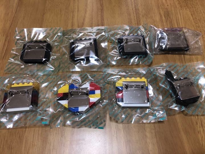 [USED] Price Reduced GR8 IDEOGARAGE Dia Bloc Lego Badge