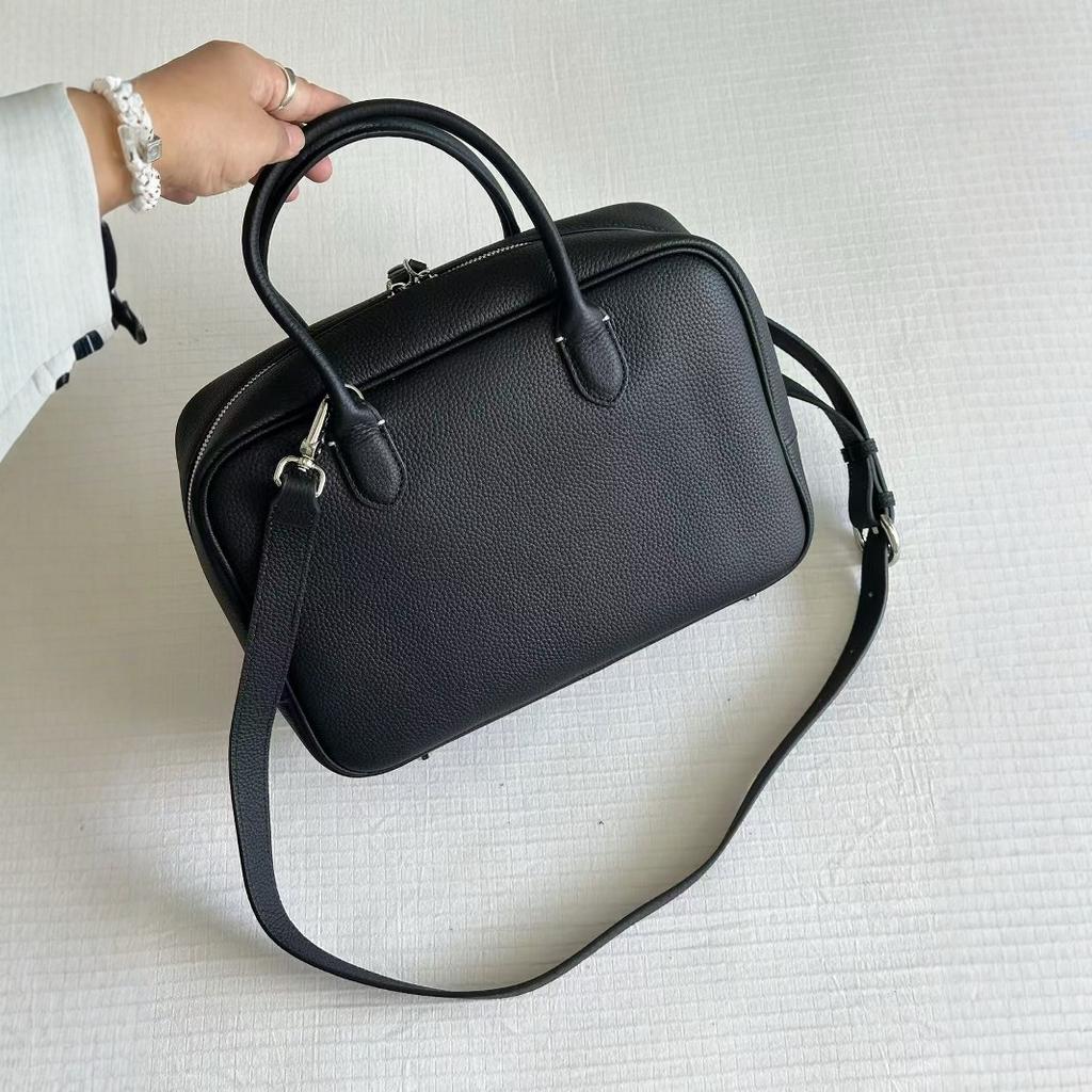 Large capacity tote bag women's 2025 new high-end retro commuter portable messenger bowling Boston bag