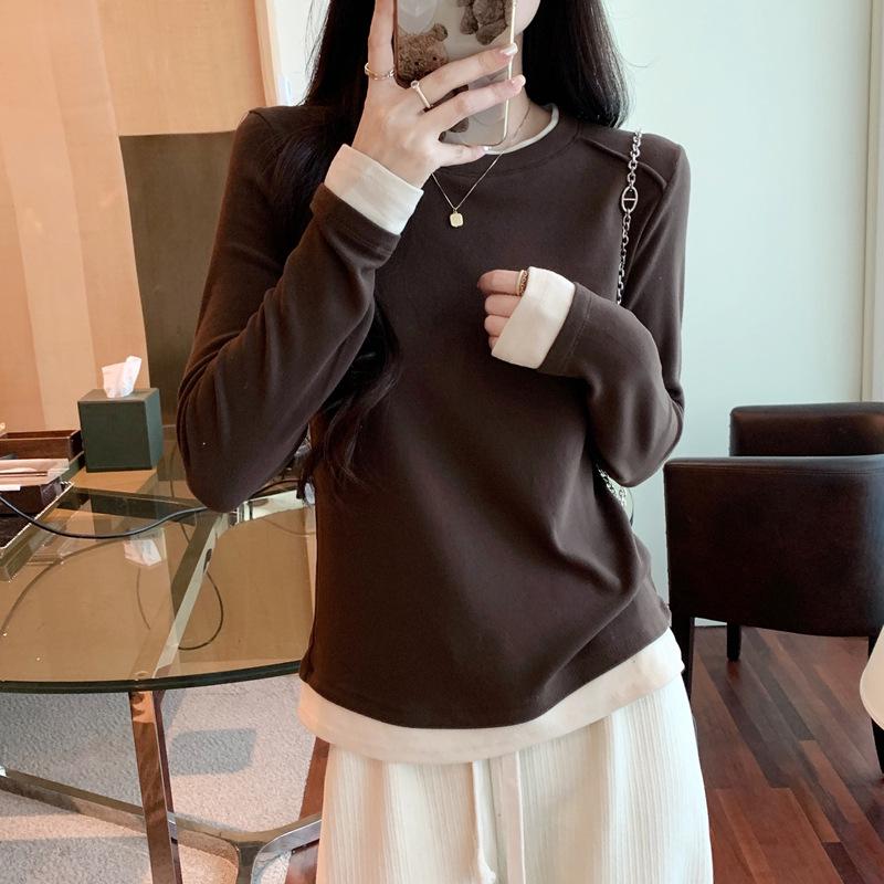 2026 Spring Women's Slim Fit Round Neck Color Block Long Sleeve Fake Two-Piece Layered T-shirt