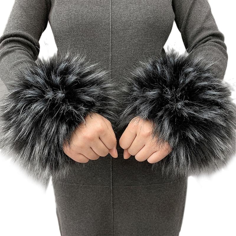 

Womens Faux Fur Wrist Cuffs Winter Warm Furry Bands Arm Warmer Ankle Warmer for Cold Weather Costume Accessories чорний/білий