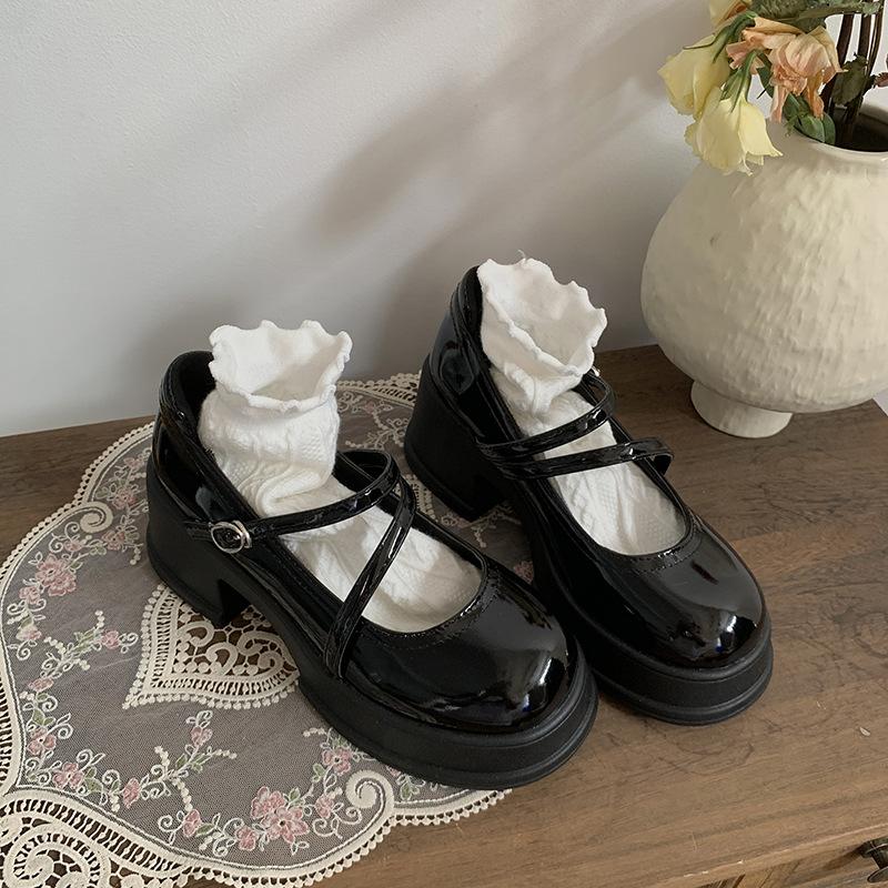 Round head versatile thick sole black Mary Jane small leather shoes women's 2025 new summer retro skirt light mouth single shoes