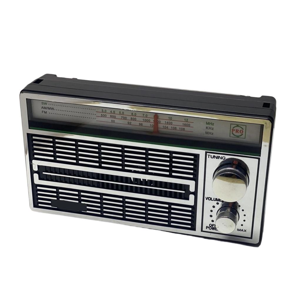High Fidelitys Sound AM FM Radio for Adults Offering Nostalgic Aesthetic Effortless Operation and Multiple Power Sources