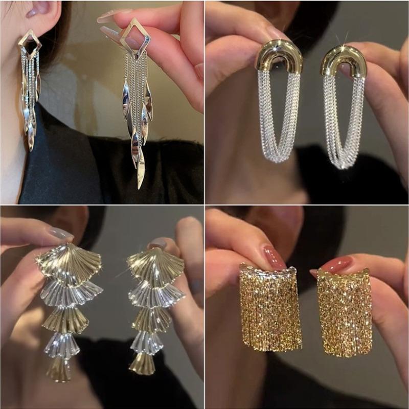 Tide Metal Fringed Earrings, High-end Temperament, Long Stud Earrings, Women's Exaggerated Earrings.