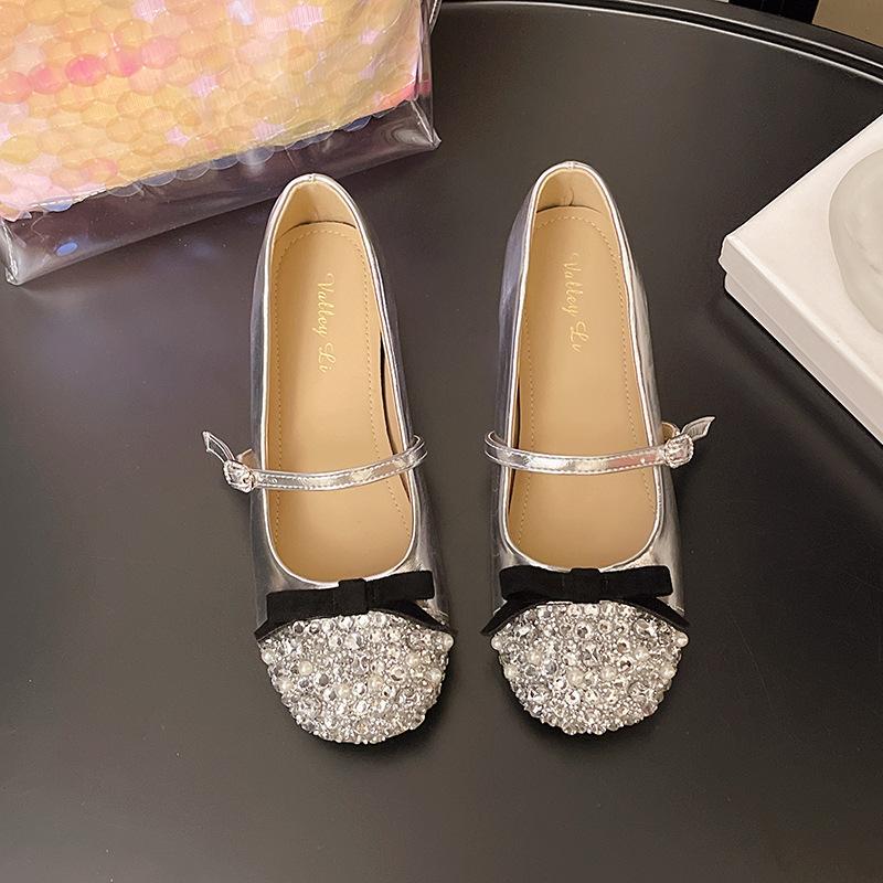 

Xiaoxiangfeng bow inner height increase Mary Jane shoes 2025 new round head rhinestone inner height increase shallow mouth laden shoes 40 серебряный