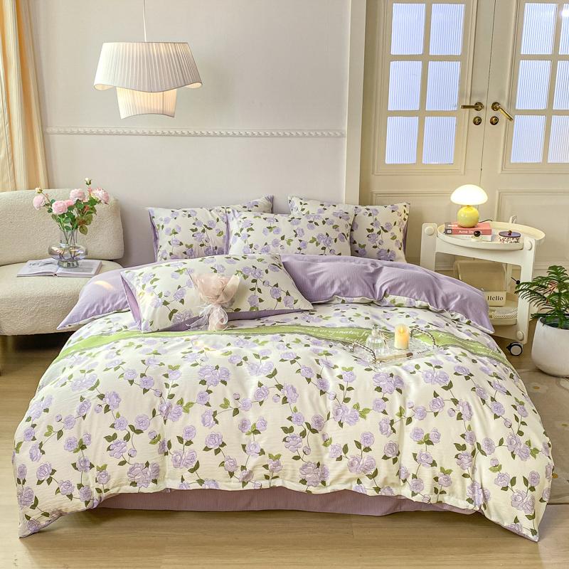 Romantic Floral Love Heart Duvet Cover Queen 4 Pcs Kawaii Strawberry Bedding Set For Girl Teen Reversible Pink Comforter Cover