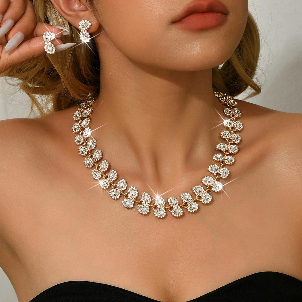 Hochzeit Braut Halskette Ohrringe Schmuckset Diamantlegierung Accessoires Leichter Luxus