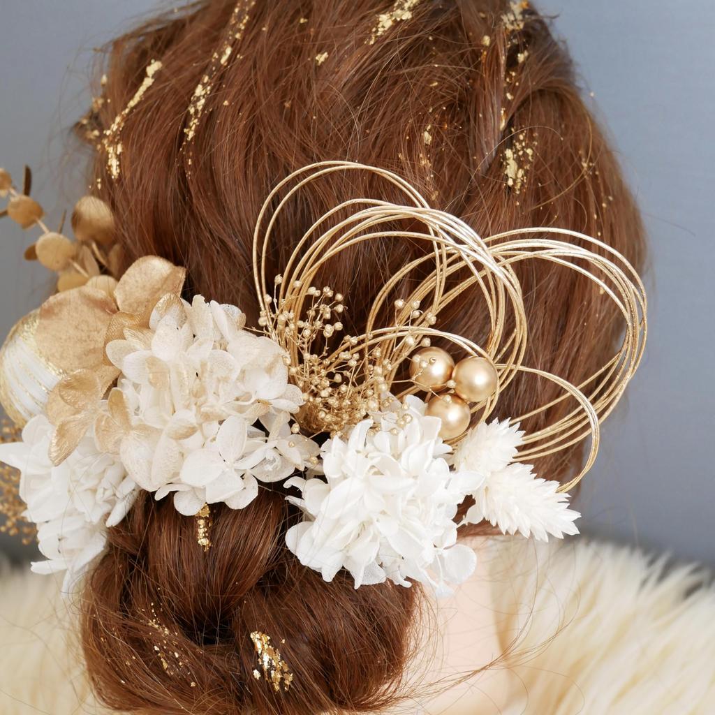 Dried and Preserved Flower Hair Ornament with Gold Leaf and Wadama for and Japanese Clothing [Bria] (White) Coming-of-Age Ceremonies, Graduations,