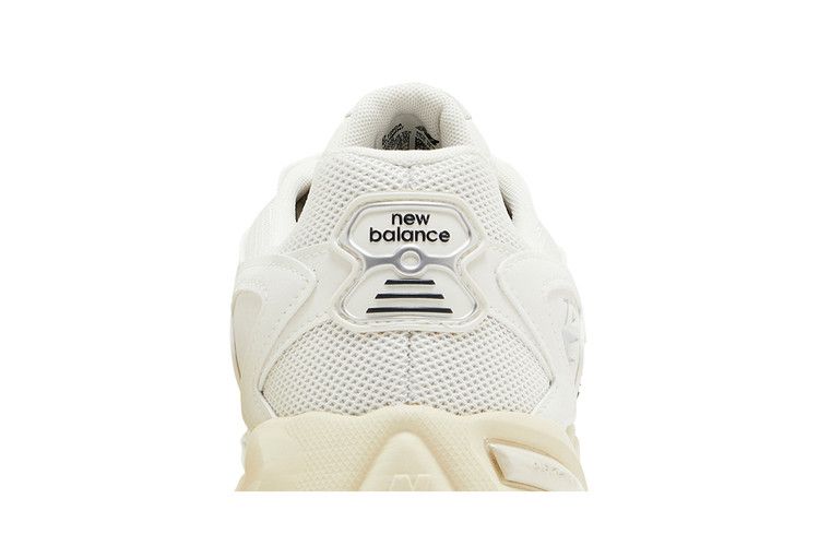 New Balance 725v1 Meersalz Phantomknochen