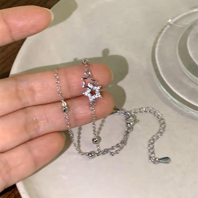 Stylish Geometric Zirconia Bracelet For Women Perfect For Gifting Special Occasions