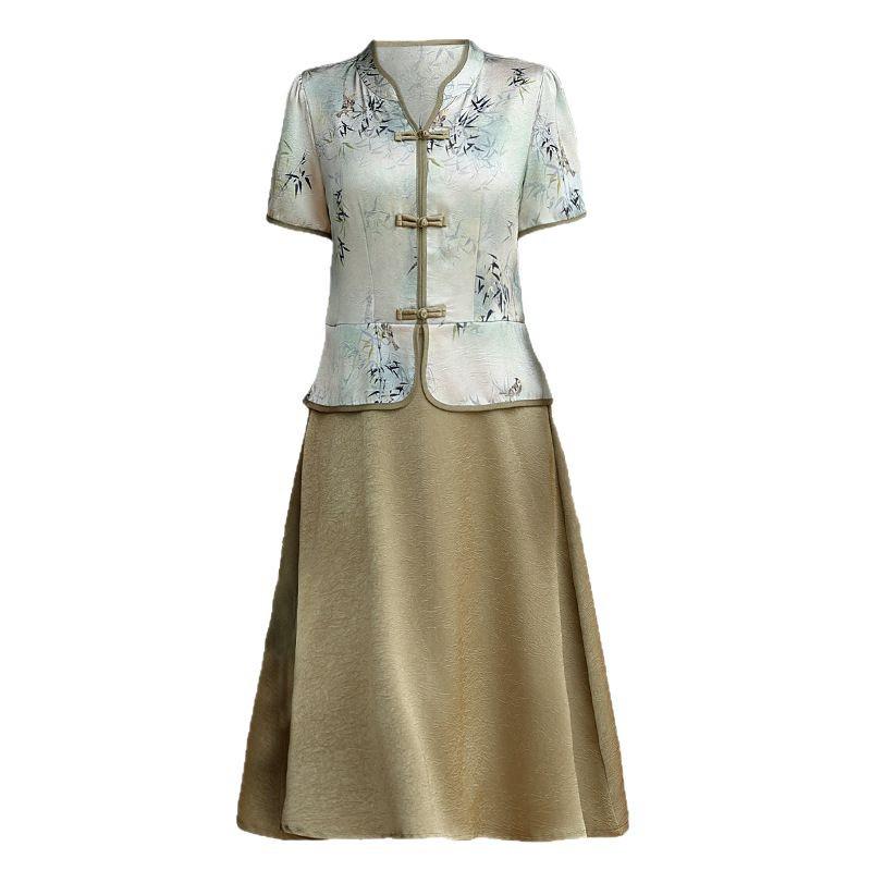 Léto 2025 Elegantní šaty v čínském stylu pro ženy středního věku - Design falešného dvoudílného vzhledu