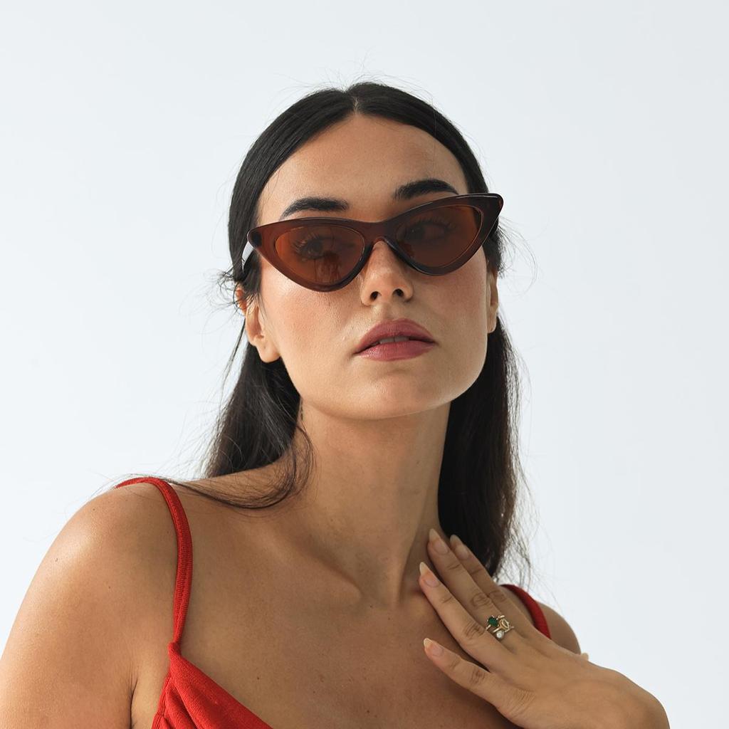 Gafas de sol retro vintage estrechas con forma de ojo de gato para mujer, gafas de influencia con marco de plástico, diseño de ojo de gato