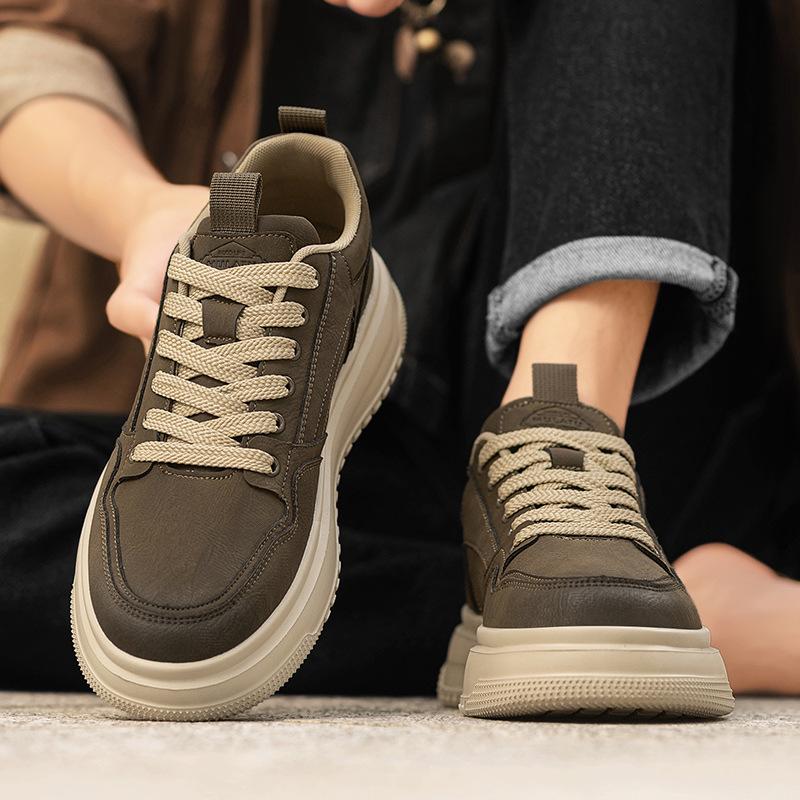 Schuhe neuer Herbst rutschfest weich-sohlig lässige Board-Schuhe Retro dicke Sohle höhenverstellend Sportschuhe