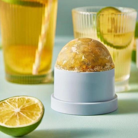 Ice Ball Maker Mold 2.4 Inch Ice Ball Mold Stackable Silicone Easy Release Ice Cube Mold Spherical Ice Maker with Lid for Whiskey Cocktails