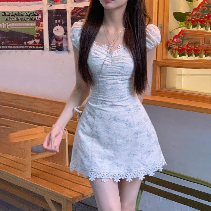 

Женская летняя юбка с цветочным принтом, узкой талией и рукавами-крылышками Small абрикосовый света