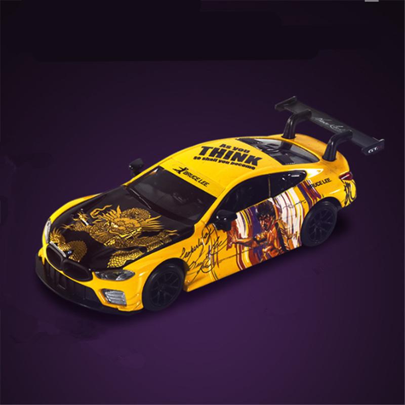 1/32 BMW M8 GTE Collaboration Version Alloy Sports Car Model Diecasts Metal Racing Car Vehicles Model Sound Light Kids Toys Gift