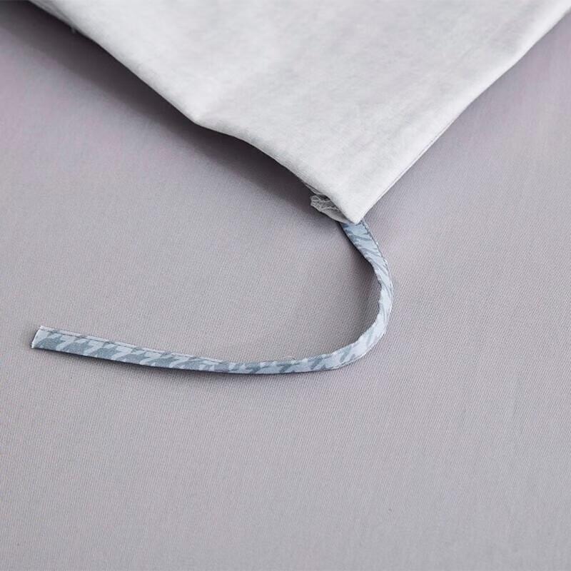 LUOLAI All-Season Convertible Nano Fiber Duvet Set