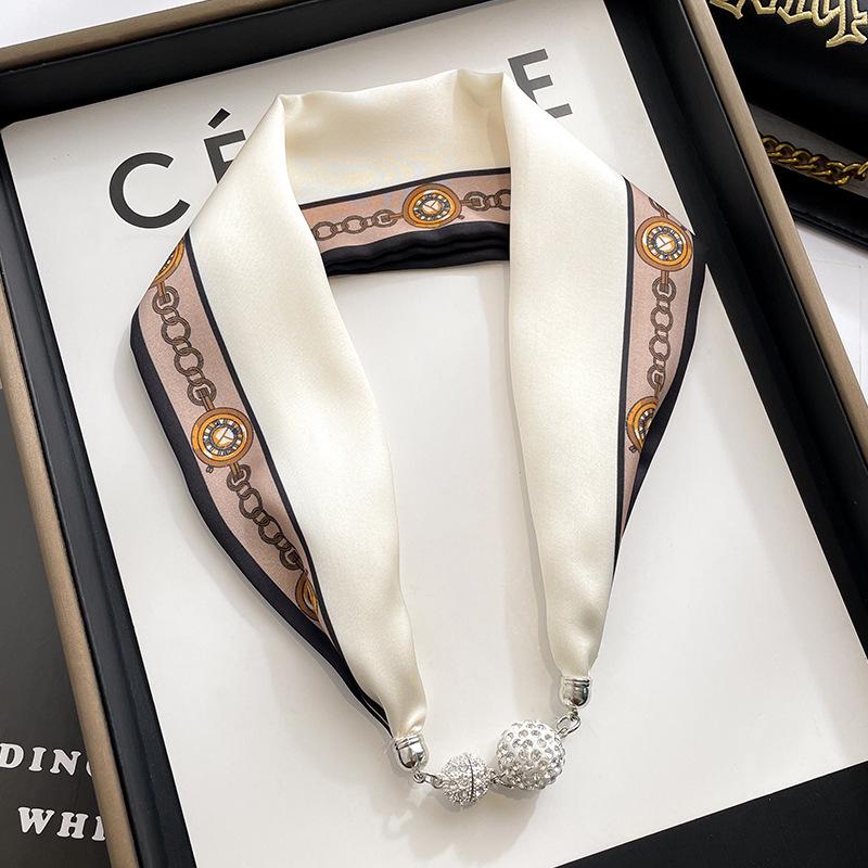 

Женский шелковый шарф с магнитной пряжкой — модная защита шеи на весну, лето и осень 2024 года No Size