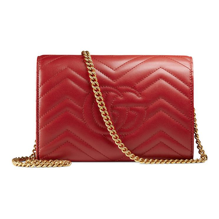 Gucci Borsa a tracolla mini GG Marmont in pelle rossa trapuntata a chevron con catena per donna, per uso quotidiano