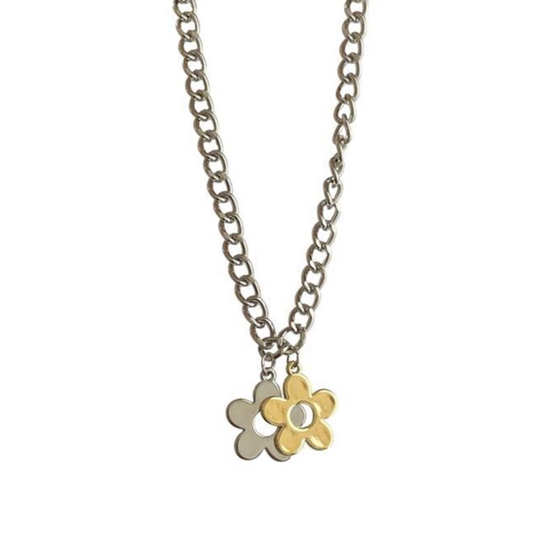 

Flower Pendant Chokers Small Flower Necklaces Chains Necklaces Hot Girl Women Y2k Jewelry Alloy Material for Women 1