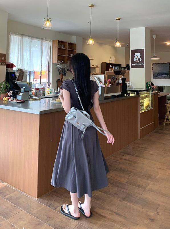 Plus Size Hepburn Style Little Black Dress - French Retro Summer Slit Skirt for Women